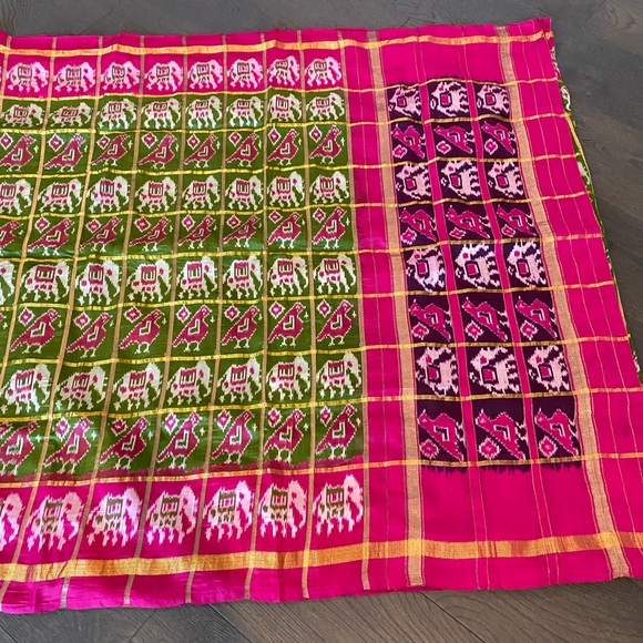 Indian saree / dress. - Picture 5 of 7